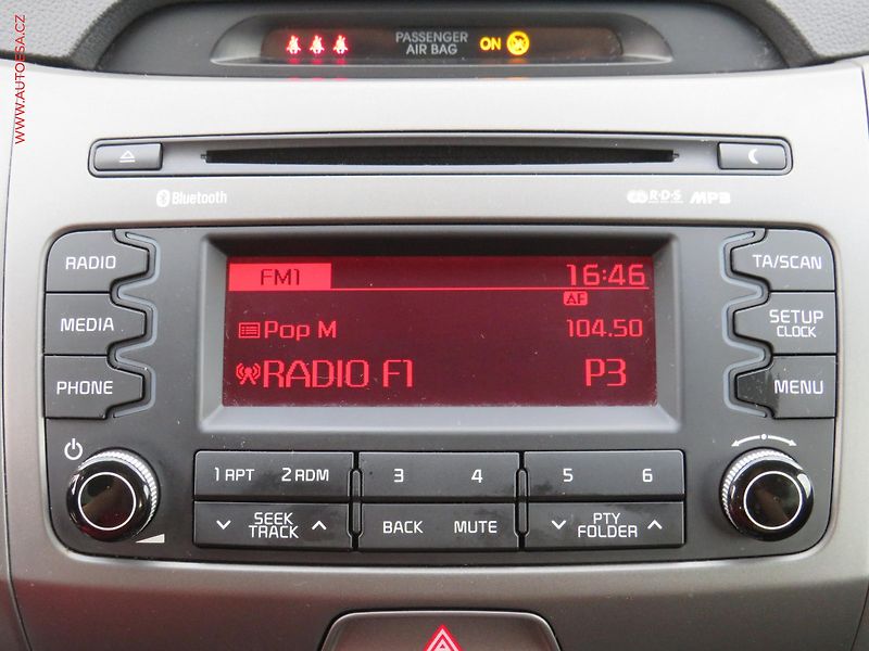Kia Sportage (2014) 1.6GDi, 2.maj,ČR, AC - fotka 15 z 22