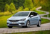 Opel Astra se ani po faceliftu moc nezměnil