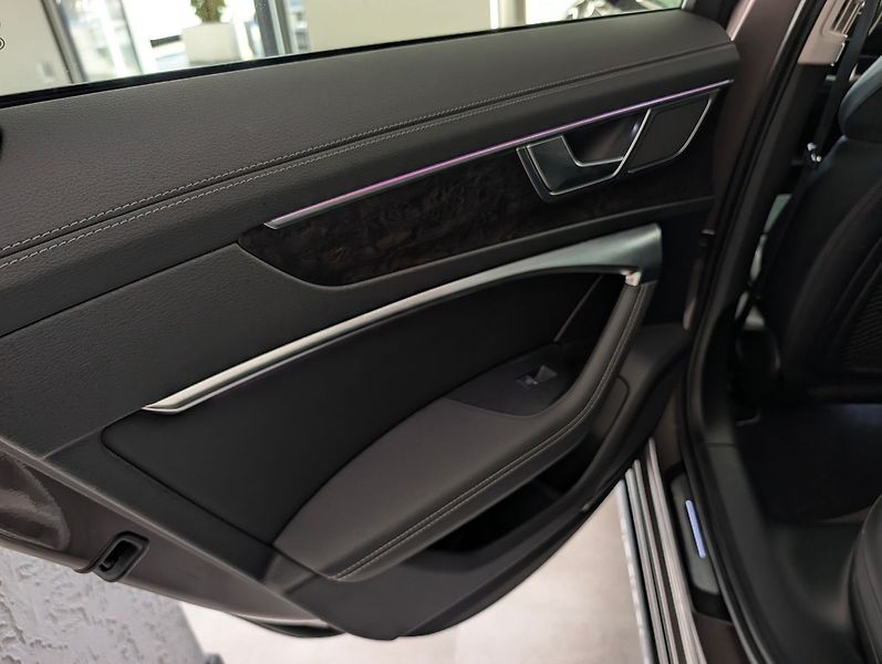 Audi A6 50 TDI 3.0 210kW 8A QUATTRO - fotka 29 z 35