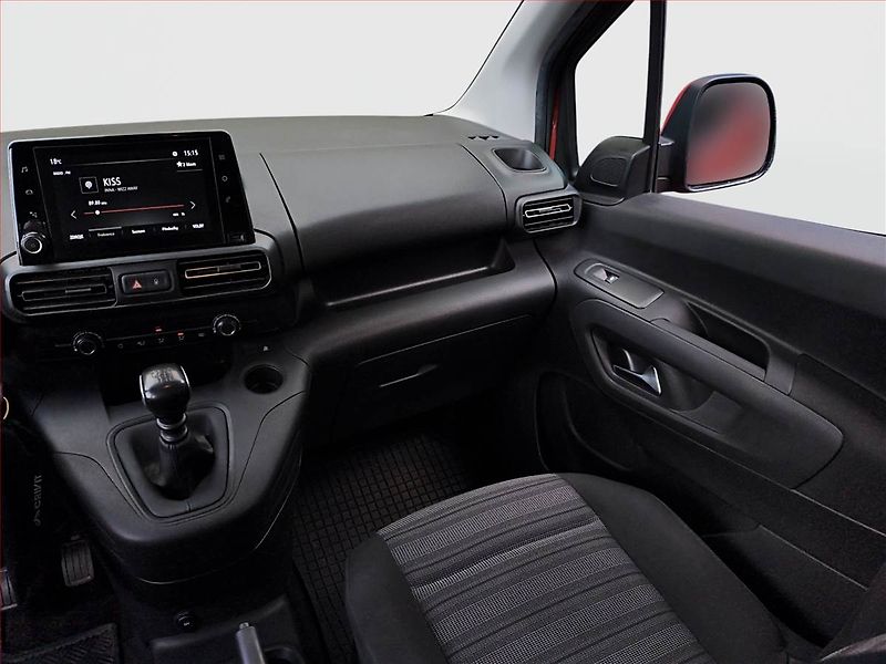 Opel Combo (2019) Enjoy 1.2 Turbo, 5Míst, ČR - fotka 8 z 16