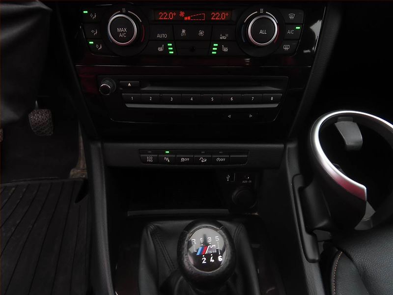 BMW X1 (2014) xLine xDrive18d, 4X4 - fotka 13 z 21