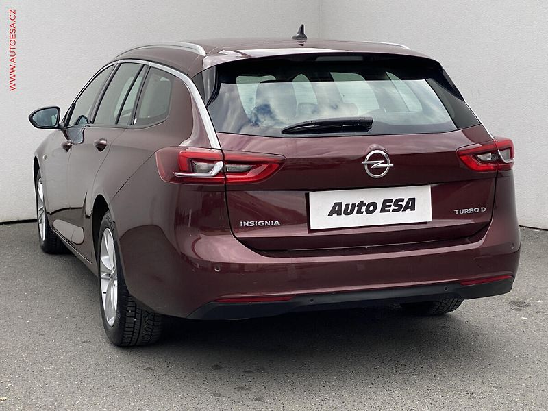 Opel Insignia (2018) 1.6 CDTi, ČR, LED - fotka 6 z 18