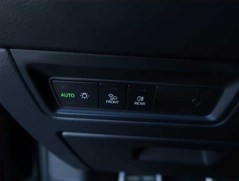 Volkswagen Touareg (2023) 3.0 TDI - fotka 16 z 29