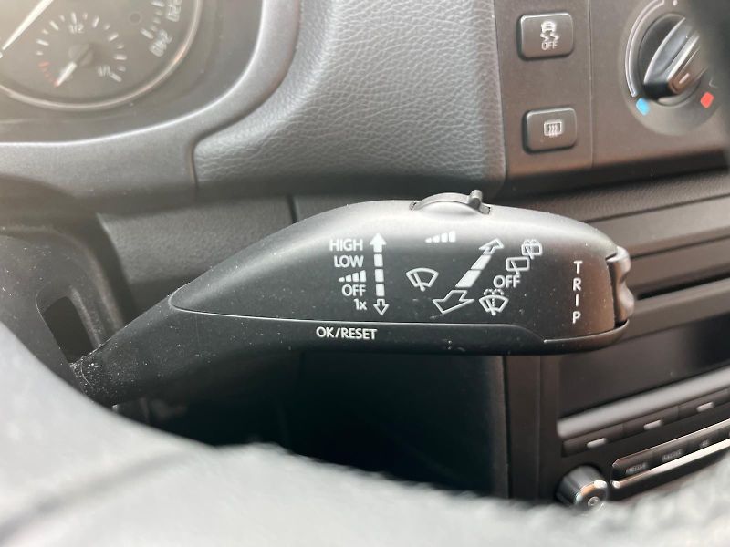 Škoda Fabia 1,2 TSi Fresh / 1.maj./ servis - fotka 15 z 17