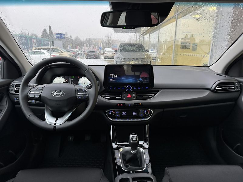 Hyundai i30 (2026) 1,0 T-GDI MT STYLE - fotka 11 z 11