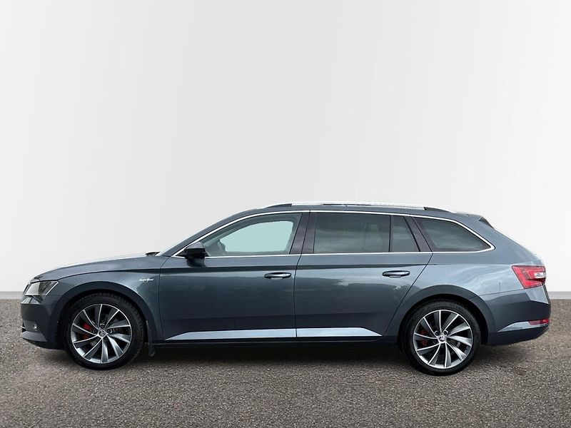 Škoda Superb L&K DSG - fotka 3 z 28