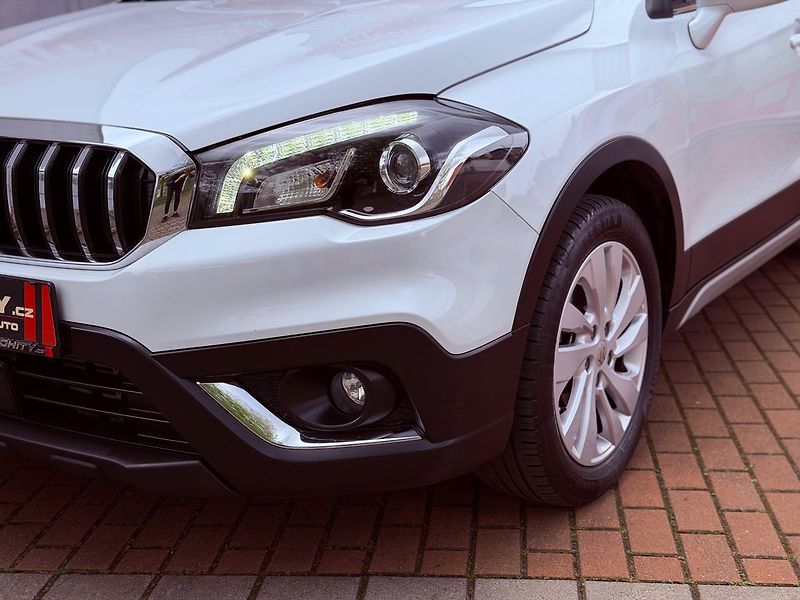 Suzuki SX4 S-Cross 1.4 BoosterJet AllGrip Aut. - fotka 3 z 28
