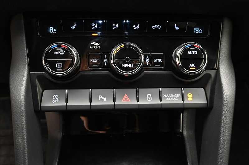 Škoda Kodiaq 1,5 TSI 110kW Sportline Busine - fotka 21 z 31