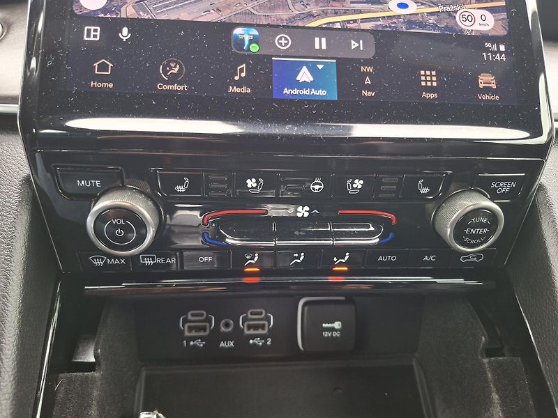 Jeep Grand Cherokee (2021) 3,6LV6 4X4 LONG OVERLAND 6míst - fotka 28 z 36