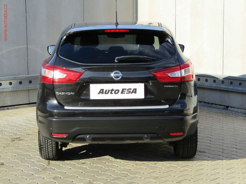 Nissan Qashqai (2016) 1.6DIG-T, ČR, AC, kamera - fotka 5 z 18
