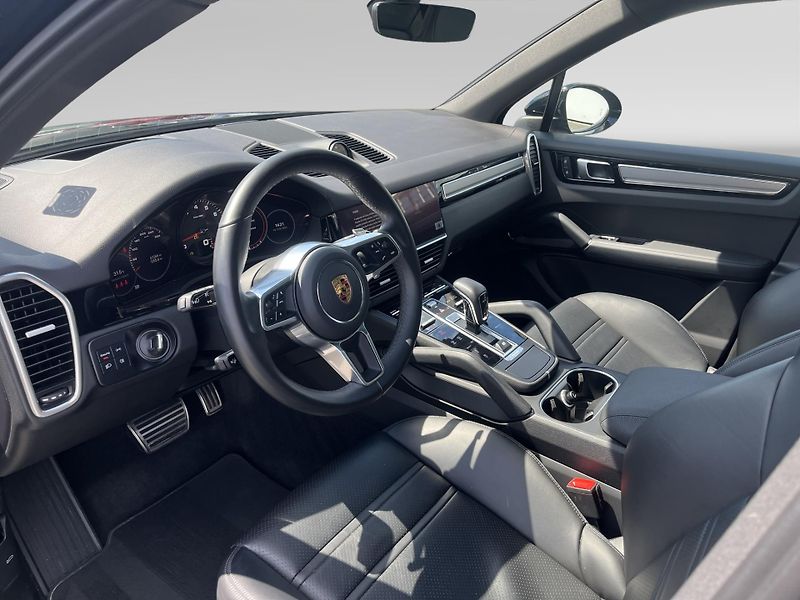 Porsche Cayenne (2023) S - fotka 16 z 28