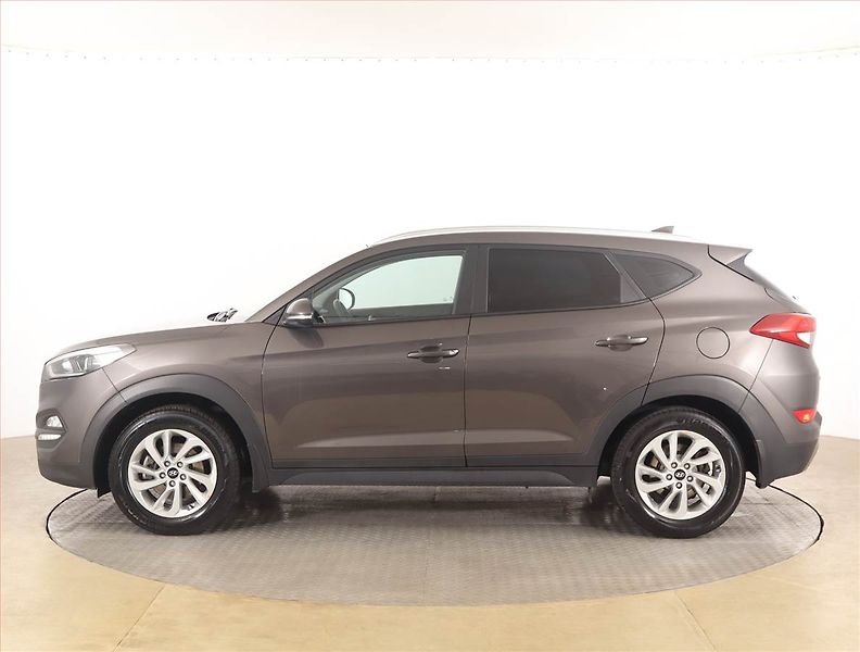 Hyundai Tucson (2018) 1.6 T-GDI, 4X4, Serv.kniha - fotka 3 z 18