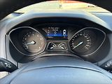 Ford Focus 1,0 EcoBoost RaceRed ST-line - náhled 20