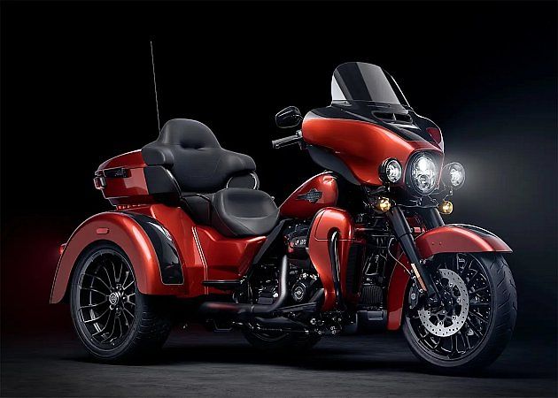 Harley-Davidson Tri Glide Ultra - i takovou mašinu lze osedlat s řidičákem skupiny B., zdroj: se svolením Harley-Davidson