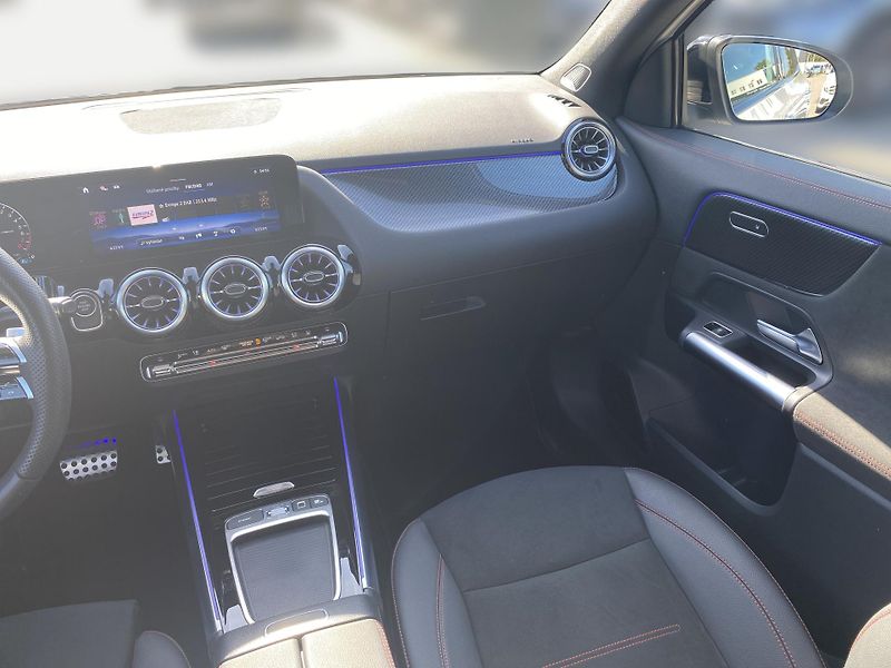 Mercedes-Benz GLA GLA 250e AMG - fotka 11 z 28
