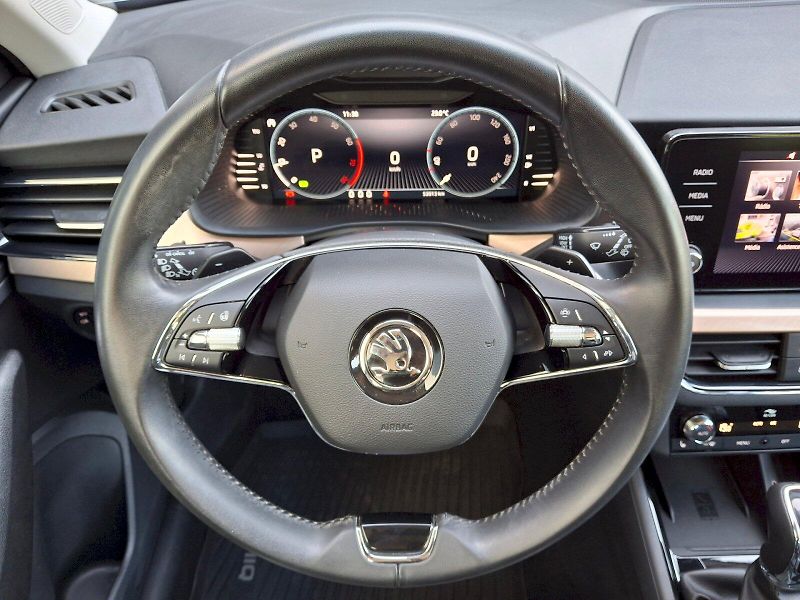 Škoda Kamiq (2022) Style DSG 1,0TSi 81kW - fotka 16 z 35