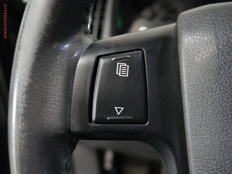 Dodge Journey (2010) 2.0 CRDI, Navi, kůže - fotka 14 z 21
