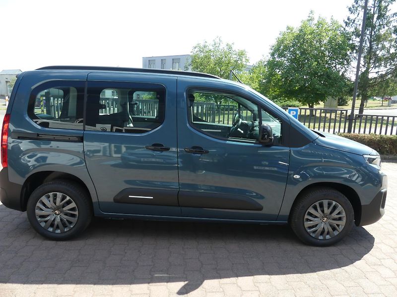 Citroën Berlingo (2026) PLUS Diesel 100k Manual - fotka 4 z 20