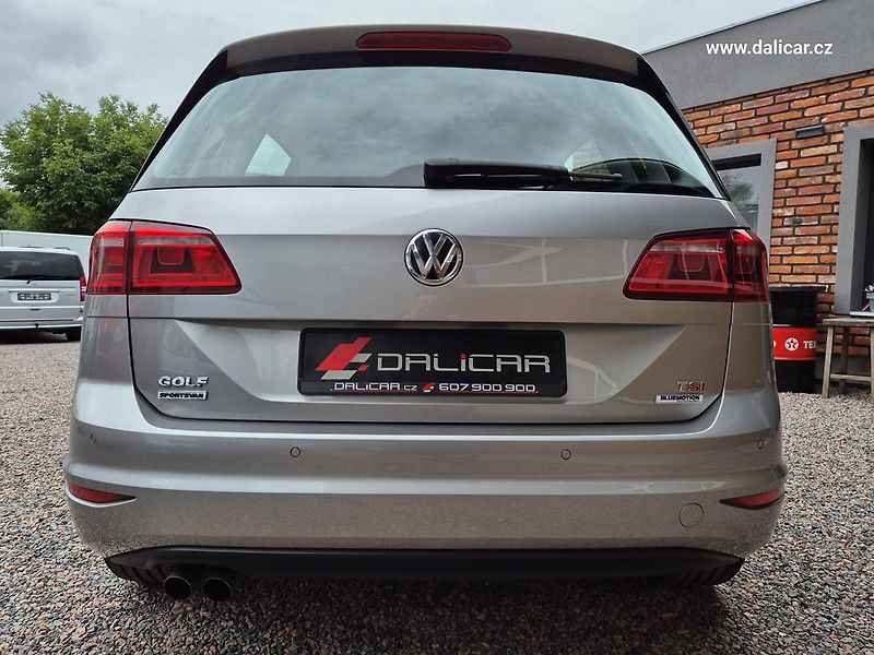 Volkswagen Golf Sportsvan (2016) 1.4TSi 110KW Highline NAVI - fotka 11 z 57