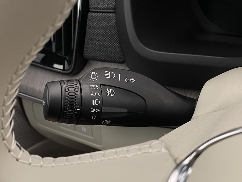 Volvo XC90 (2026) T8 AWD Plug-in BRIGHT ULTRA - fotka 33 z 72