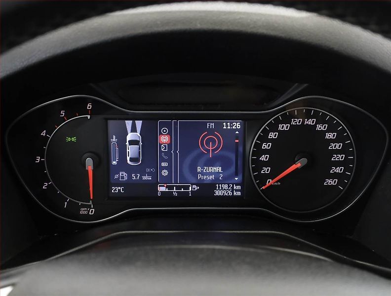 Ford Mondeo (2012) 2.0 TDCi, Serv.kniha - fotka 9 z 16