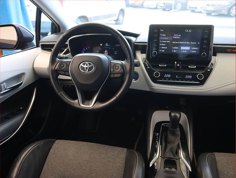 Toyota Corolla (2020) 1.8 Hybrid, Automat - fotka 7 z 20
