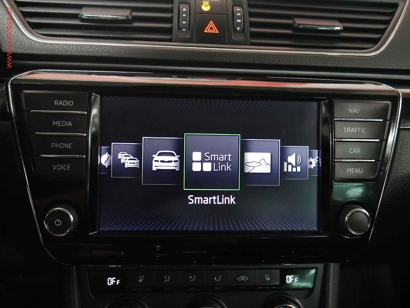 Škoda Superb (2016) 2.0 TDi 4x4, ČR, L&K, DSG - fotka 17 z 25
