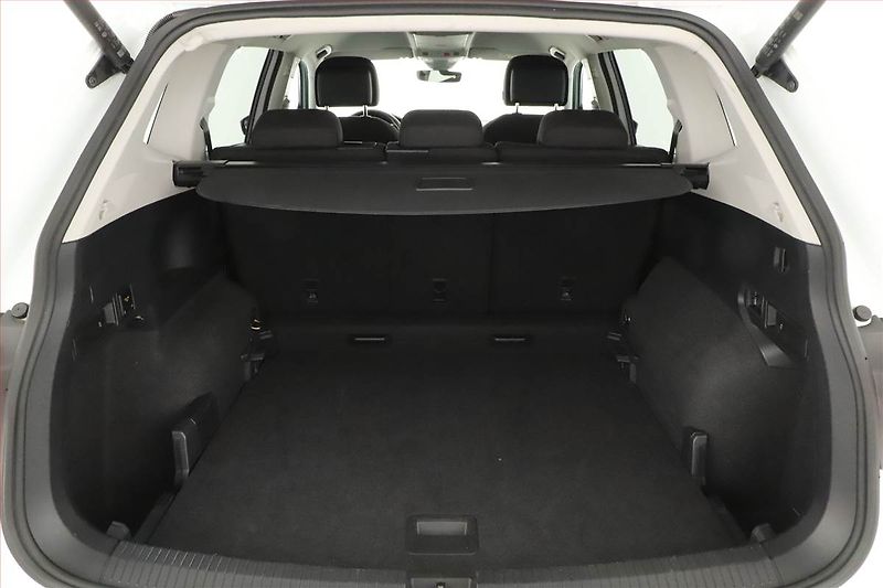Volkswagen Tiguan Allspace (2023) Life 2.0 TDI - fotka 11 z 16