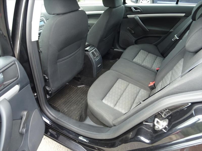 Škoda Octavia 1,6 TDI 77 kW - fotka 12 z 23