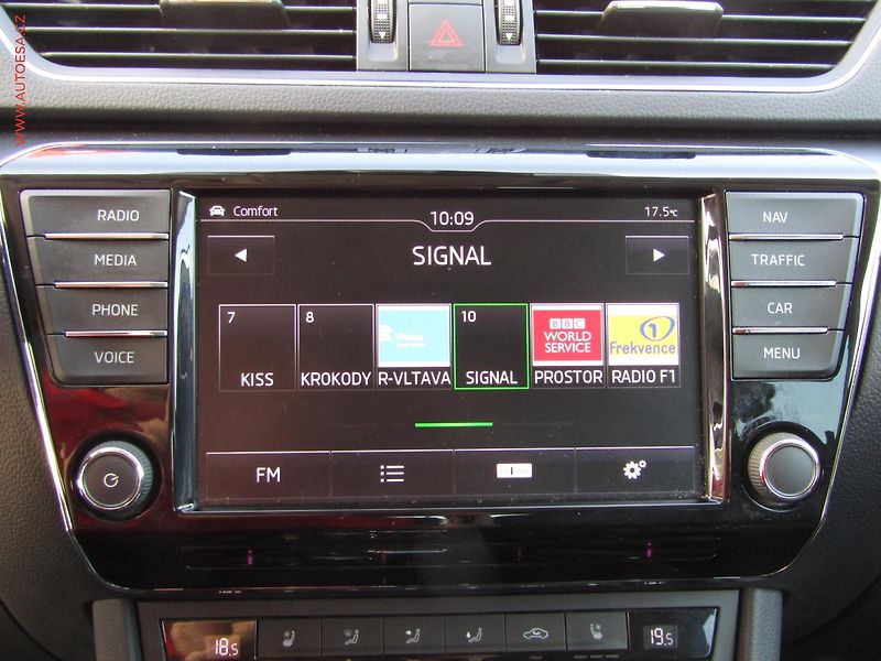 Škoda Superb (2015) 2.0 TDi, Style, DSG - fotka 18 z 22