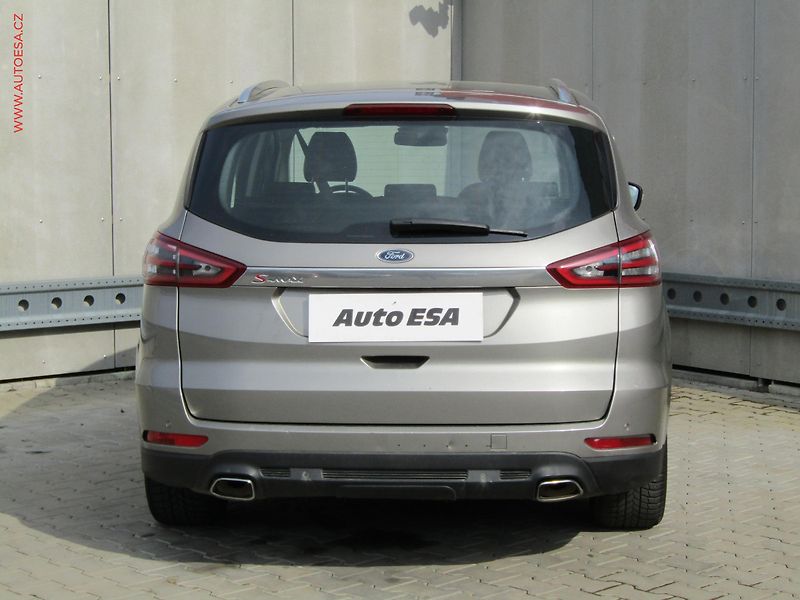 Ford S-MAX (2016) 2.0 TDCi 4x4, Titanium, AT - fotka 5 z 20