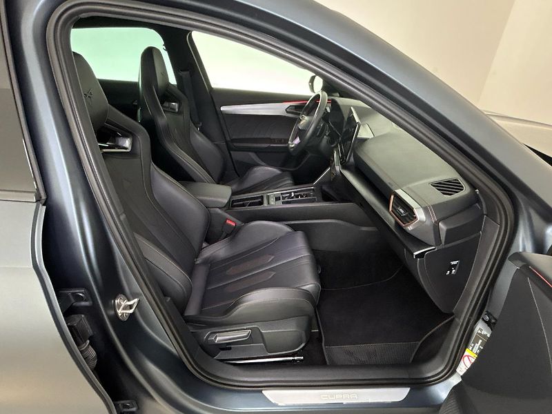 Cupra Formentor VZ5 4Drive DSG - fotka 9 z 31