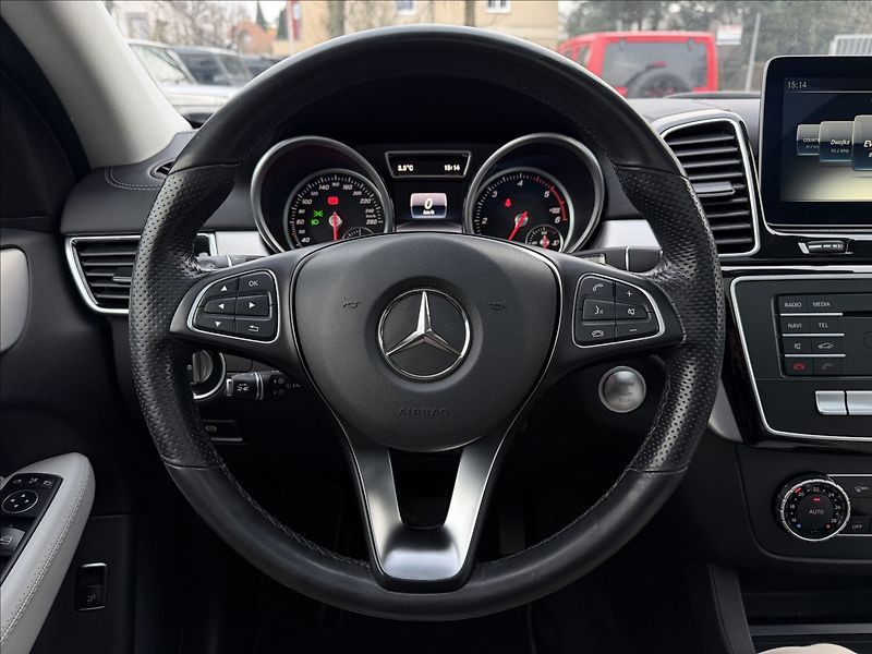 Mercedes-Benz GLE 350d Coupe 4Matic - fotka 13 z 31