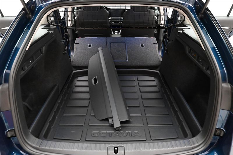Škoda Octavia 2,0 TDI 110kW DSG Style Záruka - fotka 11 z 32