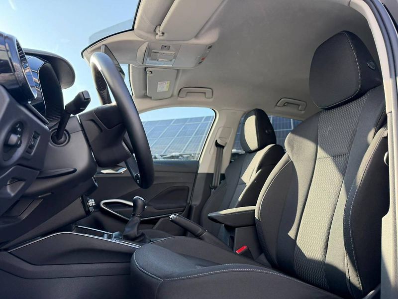 Škoda Fabia Top Selection 1,0 TSI 85 kW 6° - fotka 8 z 30
