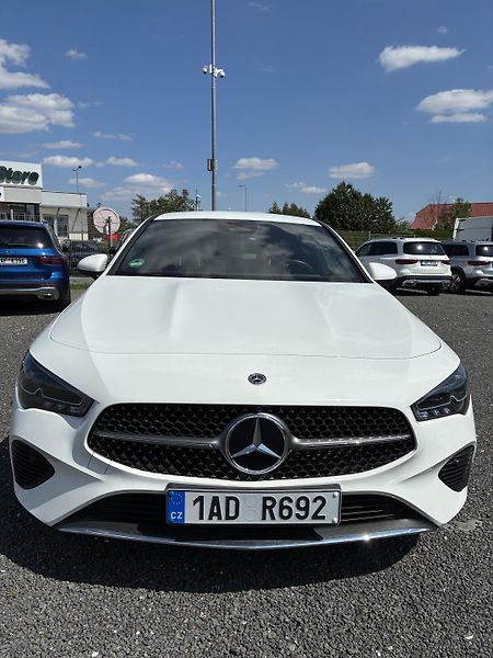 Mercedes-Benz CLA (2024) 200d shooting brake - fotografie inzerátu