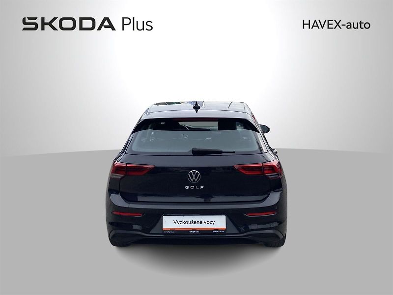 Volkswagen Golf (2022) 1.0 TSI LIFE - fotka 30 z 30