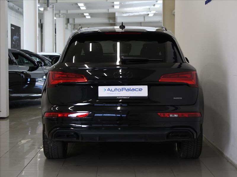 Audi Q5 2,0 e55TFSi Q. S-Line B&O ČR - fotka 4 z 40