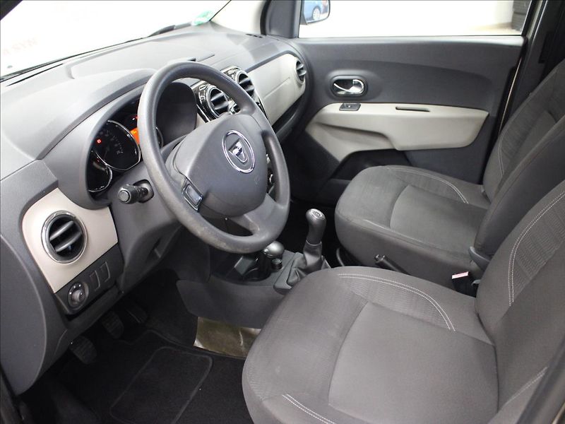 Dacia Lodgy 1,5 dCi Laureate 1.majitel - fotka 9 z 32