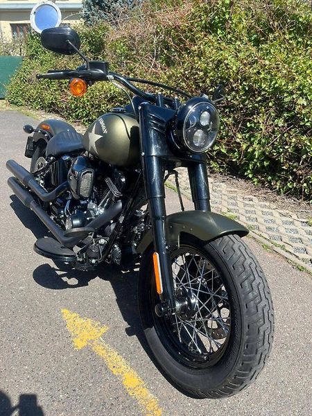 Harley-Davidson FLSS Softail Slim S (2016) - fotka 10 z 13