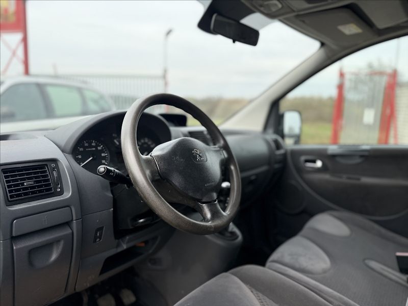 Peugeot Expert Tepee 2,0 SERVISKA, 9MÍST +SADA PNEU - fotka 10 z 25