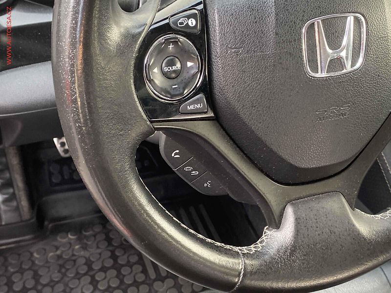 Honda Civic (2014) 1.6 i-DTEC, ČR, Bixen, kamera - fotka 14 z 20