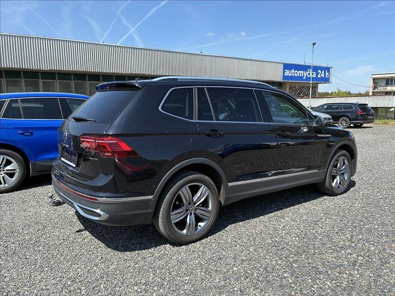 Volkswagen Tiguan Allspace 2,0 4 MOTION,TAŽNÉ,KAMERA 360 - fotka 6 z 34