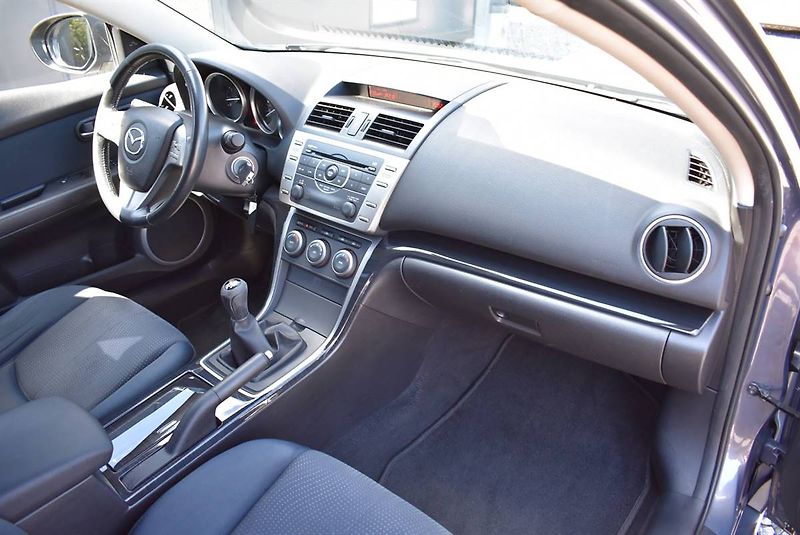 Mazda 6 2,0 16V EXLUSIVE,1.M,SERVIS! - fotka 11 z 17