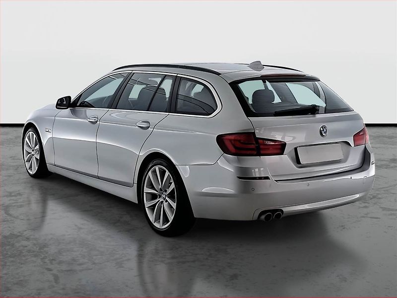 BMW Řada 5 (2012) 525d, Automat, Navi, Xenony - fotka 4 z 26