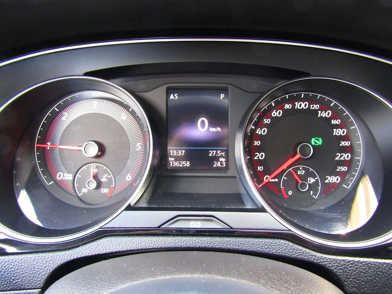 Volkswagen Arteon (2019) 2.0 TDI 140kW R-Line - fotka 29 z 44