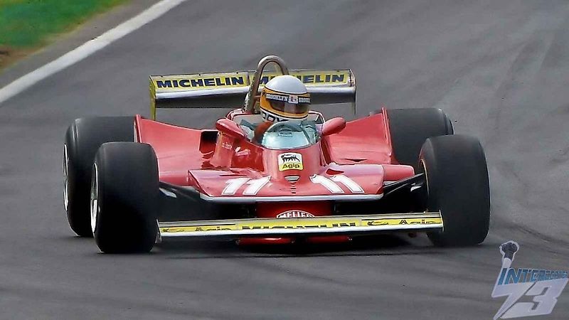 Jody Scheckter za volantem revoluční šestikolky Tyrrell P34.
