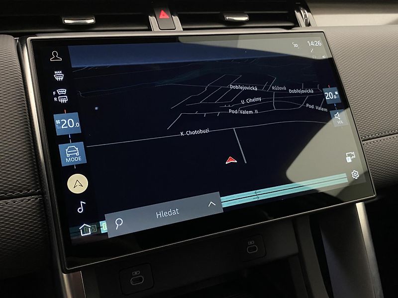 Land Rover Discovery Sport D200 DYNAMIC SE REZERVACE - fotka 8 z 53