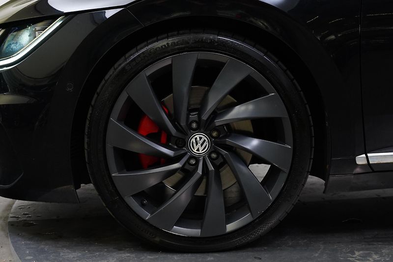 Volkswagen Arteon - fotka 10 z 26