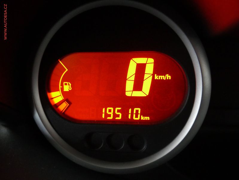 Renault Twingo (2014) 1.2.i, ČR, AC - fotka 14 z 18